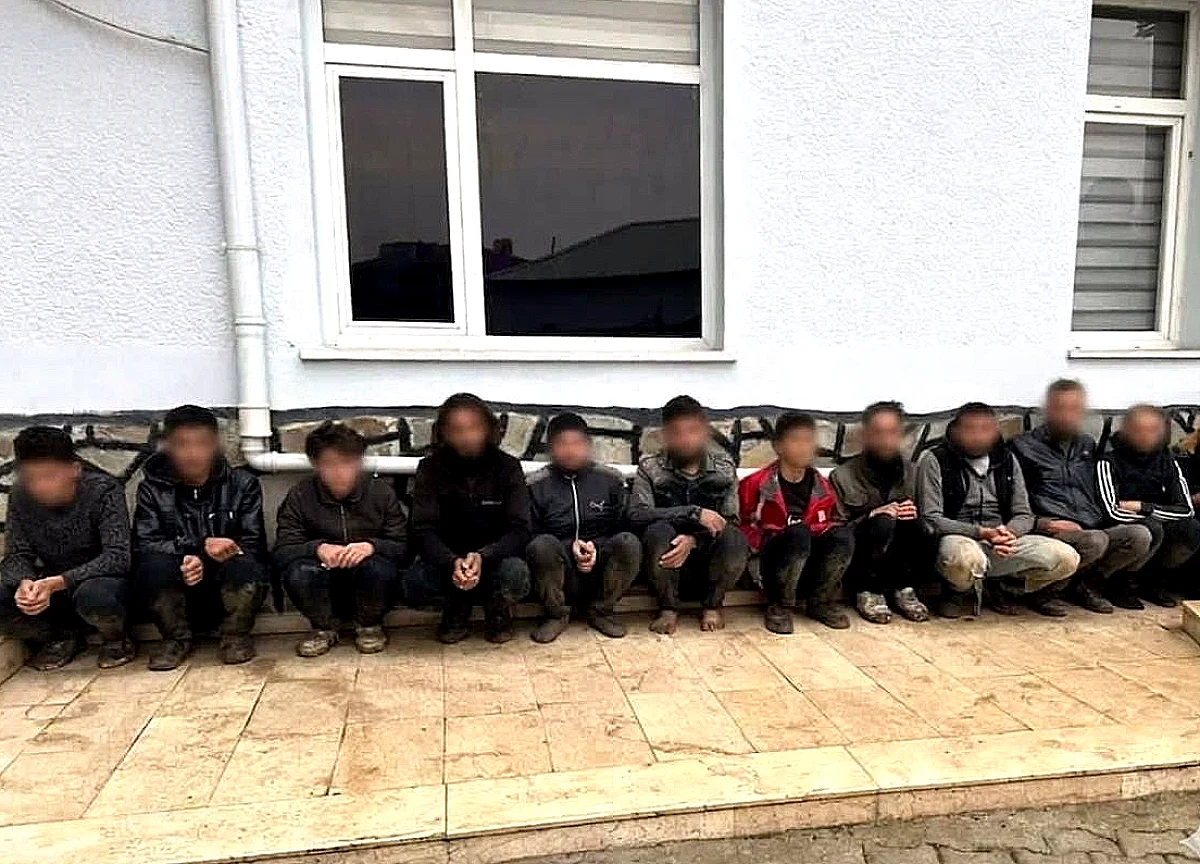 Yayladağı'nda Dron Destekli Operasyon: 11 Düzensiz Göçmen ve 1 Organizatör Yakalandı